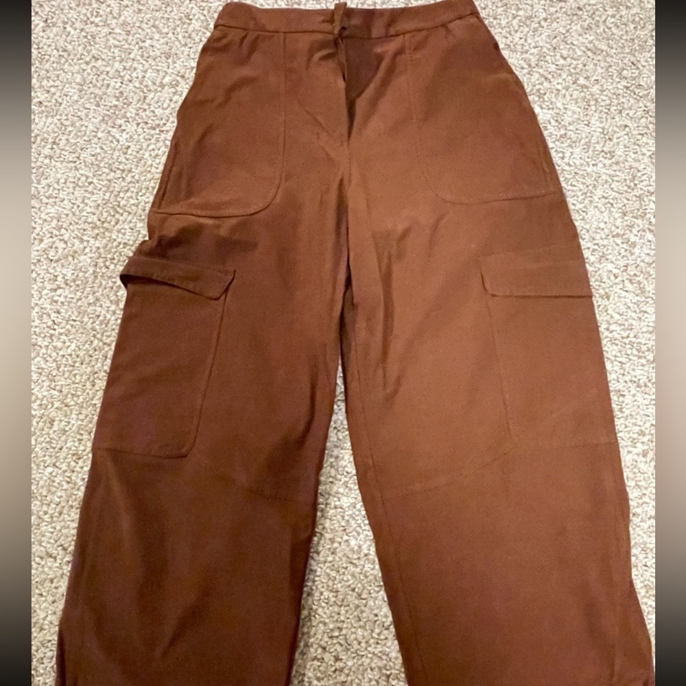 Lululemon Womens cargo pants
